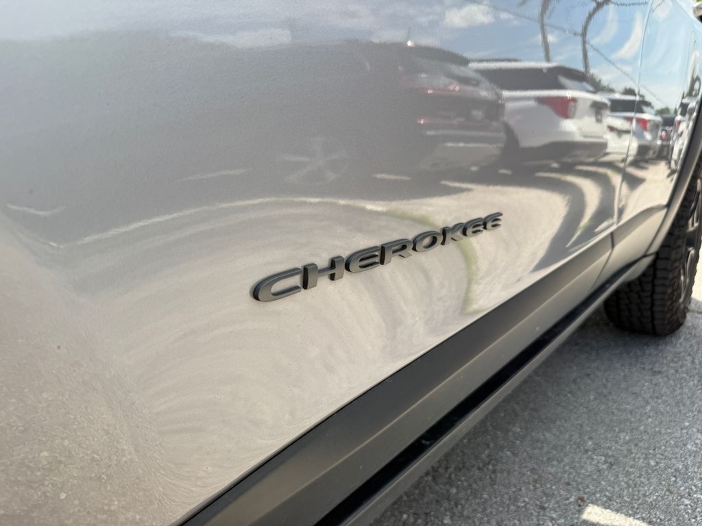 2022 Jeep Cherokee Trailhawk - Photo 15