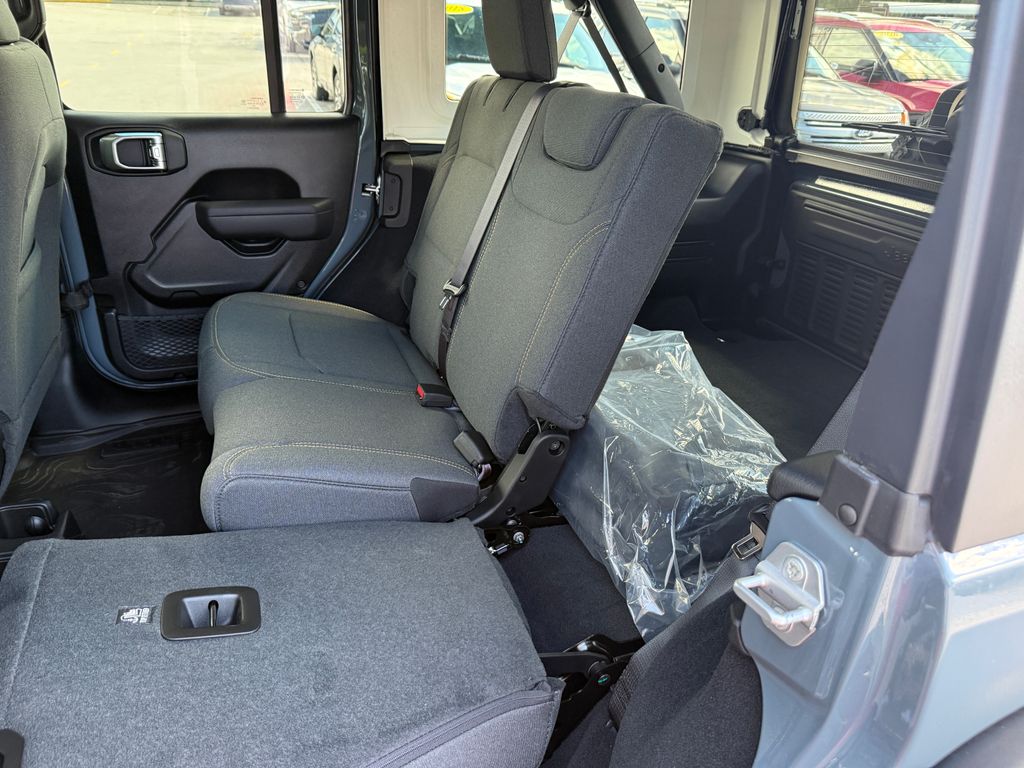 2026 Jeep Wrangler 4-Door Willys - Photo 30