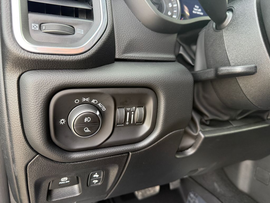 2026 RAM 1500 Laramie - Photo 22