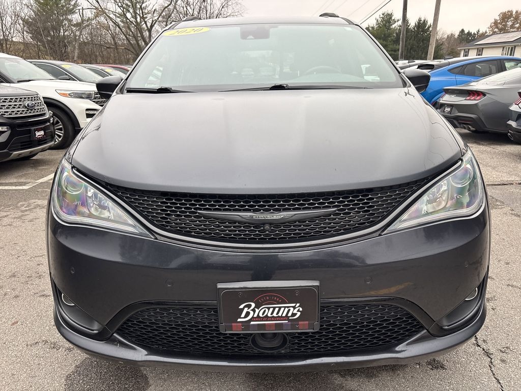 Used 2020 Chrysler Pacifica Touring L Minivan/Van