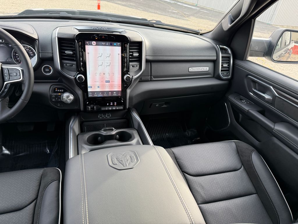 2026 RAM 1500 Laramie - Photo 17