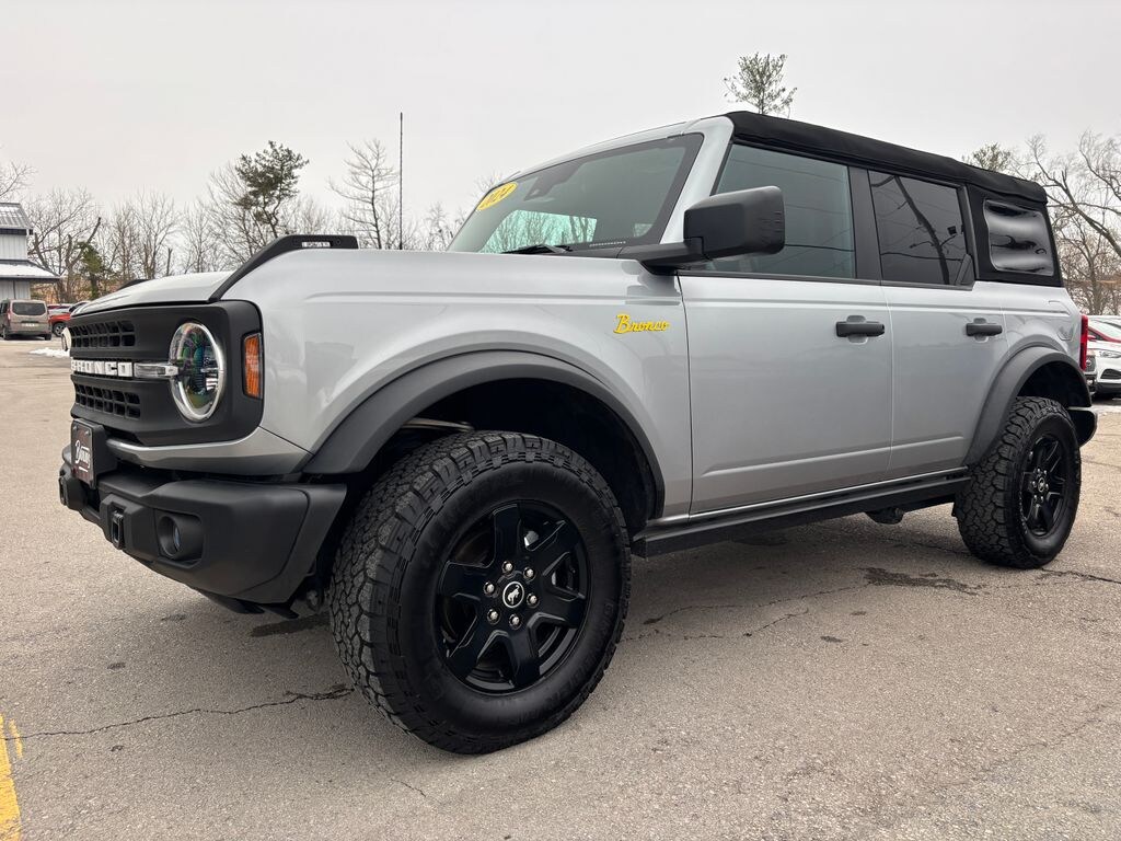 Used 2024 Ford Bronco Black Diamond SUV