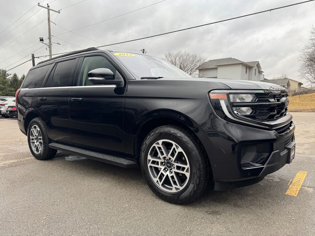 Used 2025 Ford Expedition Active SUV