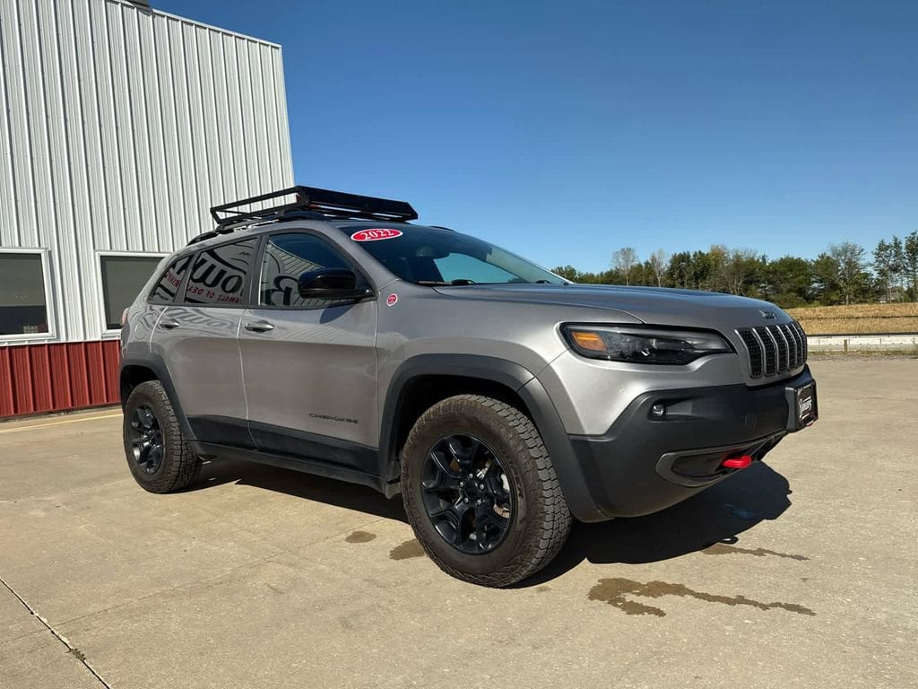 Used 2022 Jeep Cherokee Trailhawk SUV