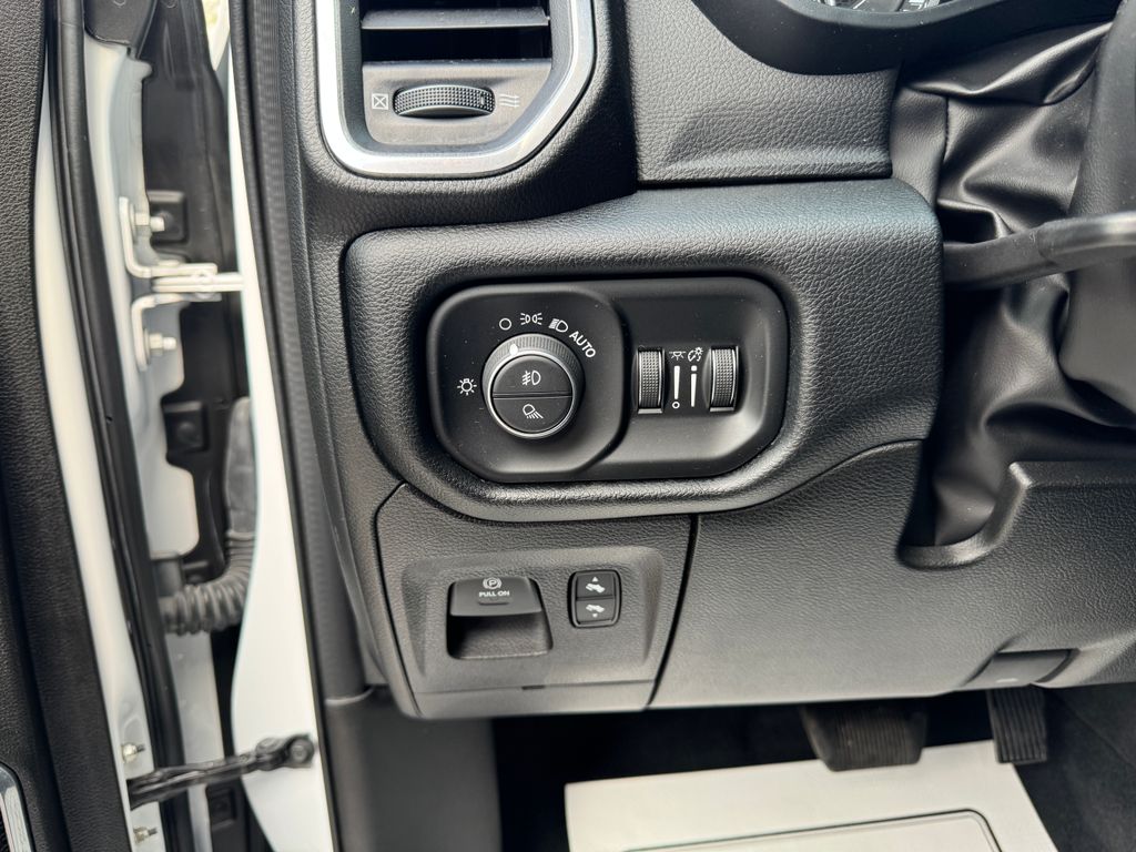2022 RAM Ram 1500 Pickup Laramie - Photo 16