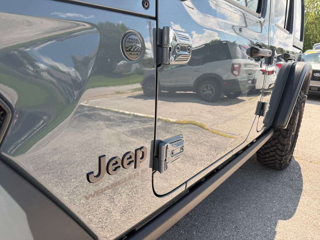 2026 Jeep Wrangler 4-Door Willys - Photo 13