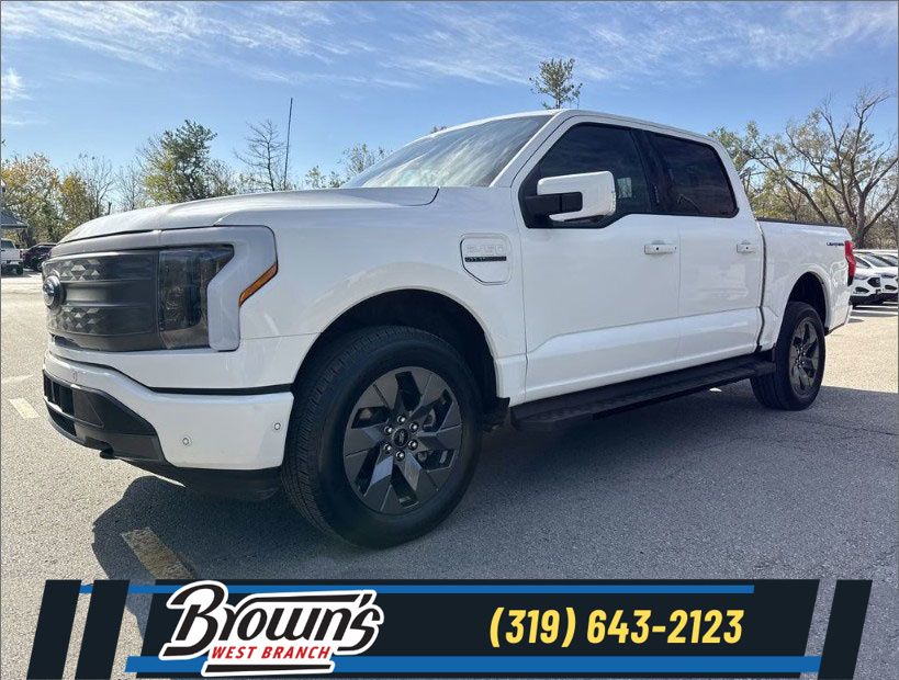 2022 Ford F-150 Lightning Truck 