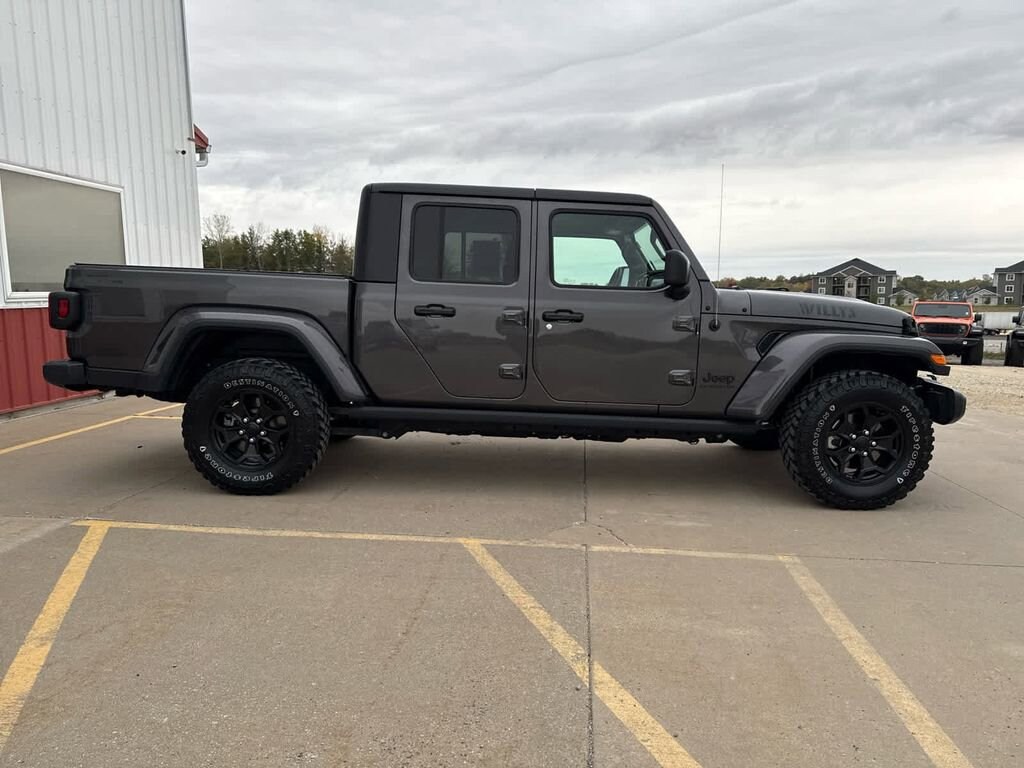 Used 2022 Jeep Gladiator Willys Truck