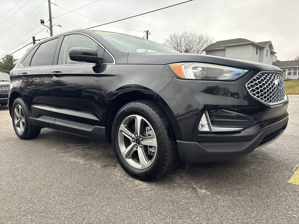 Used 2024 Ford Edge SEL SUV
