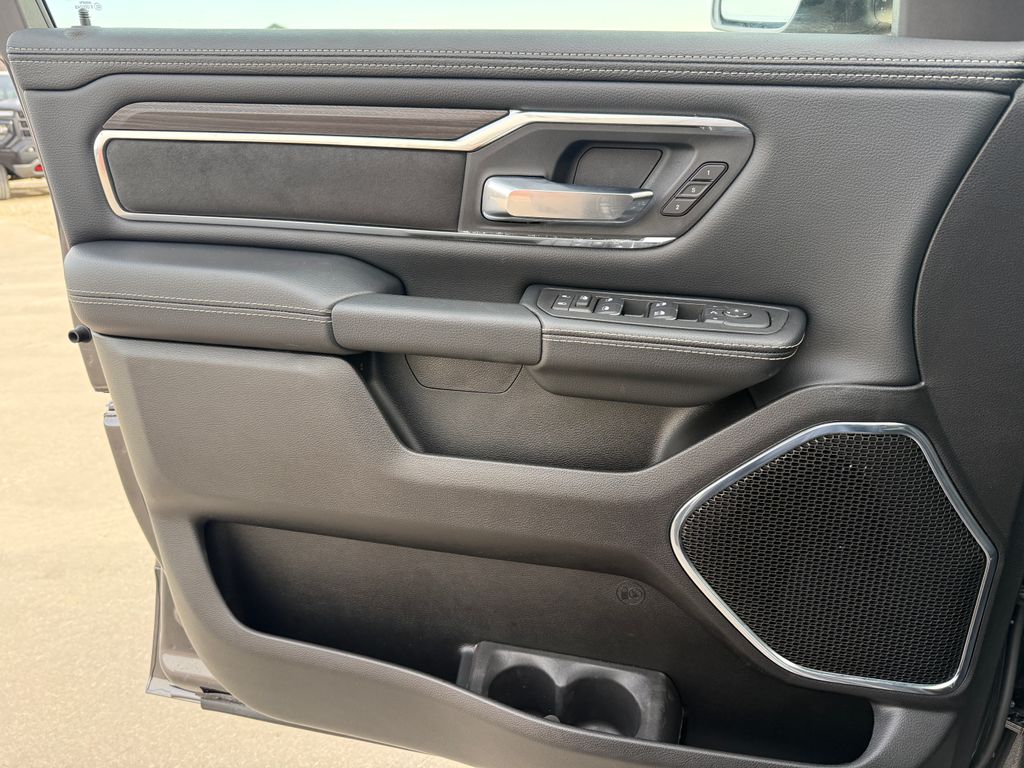 2026 RAM 1500 Laramie - Photo 20