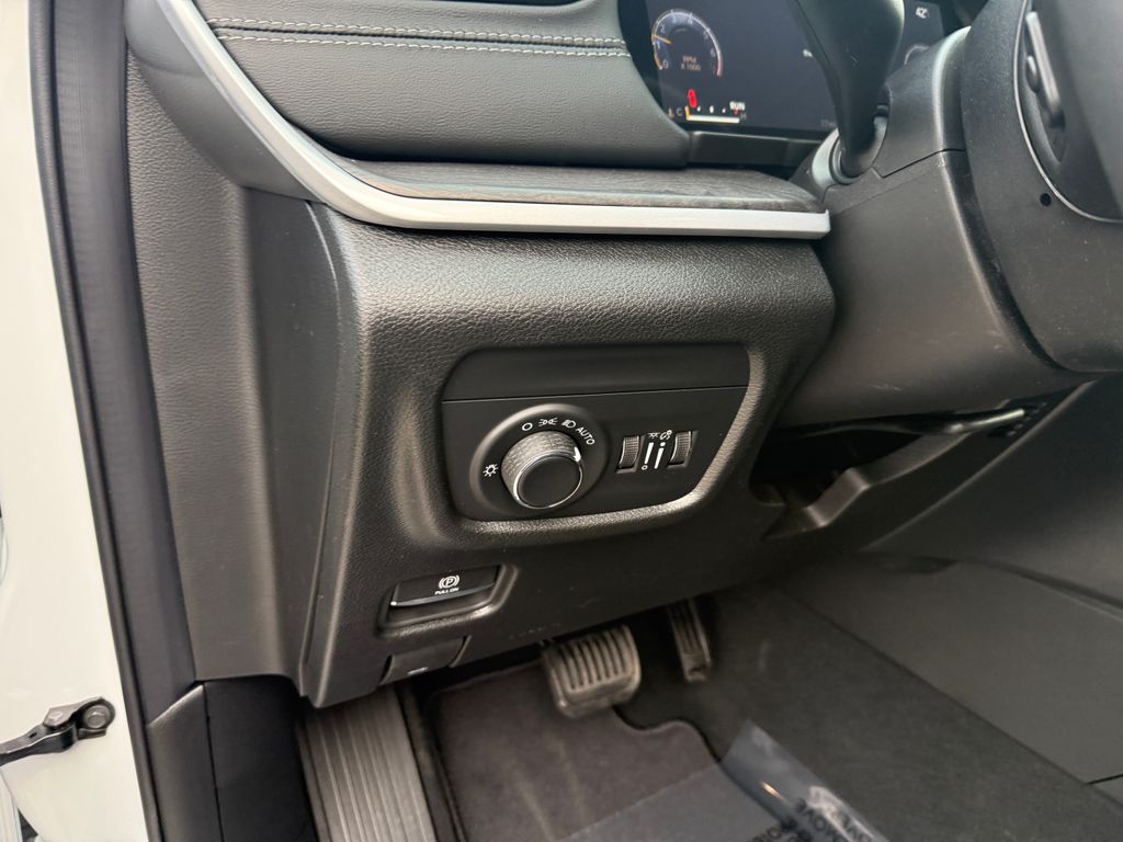 2026 Jeep Grand Cherokee L Laredo - Photo 25