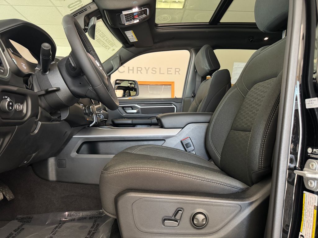 2026 RAM 1500 Big Horn/Lone Star - Photo 18