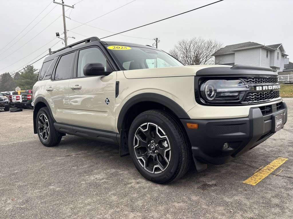 Used 2025 Ford Bronco Sport Outer Banks SUV