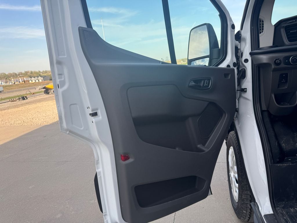 2025 Ford Transit Van Base - Photo 13