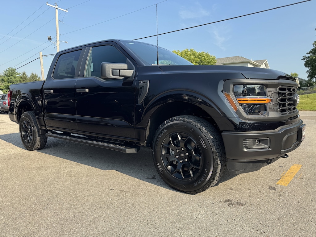 New 2025 Ford F-150 STX STX 4WD SuperCrew 5.5 Box