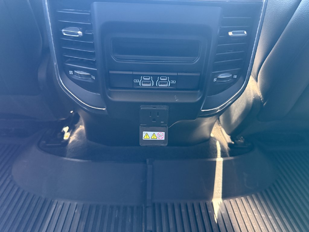 2022 RAM Ram 1500 Pickup Laramie - Photo 29