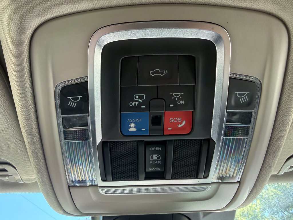 2022 RAM Ram 1500 Pickup Laramie - Photo 38