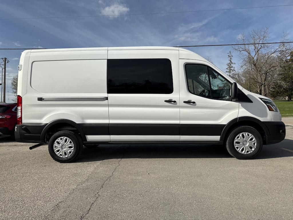 New 2025 Ford Transit Cargo Van 250 MR CARGO VAN T-250 148 Med Rf 9070 GVWR RWD