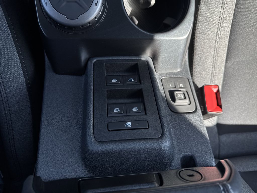 2025 Ford Bronco 4-Door Base - Photo 29