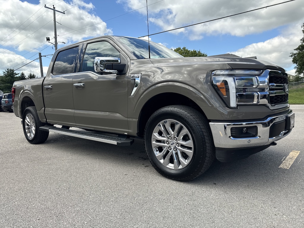 New 2025 Ford F-150 LARIAT LARIAT 4WD SuperCrew 5.5 Box