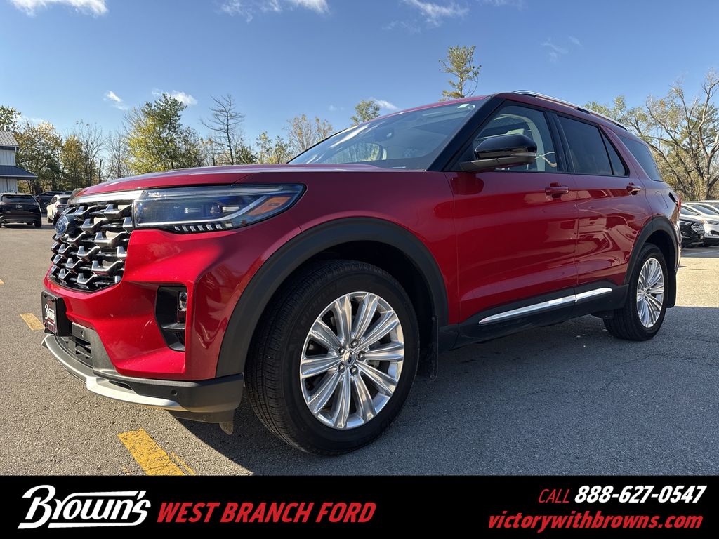 2025 Ford Explorer Platinum's photo