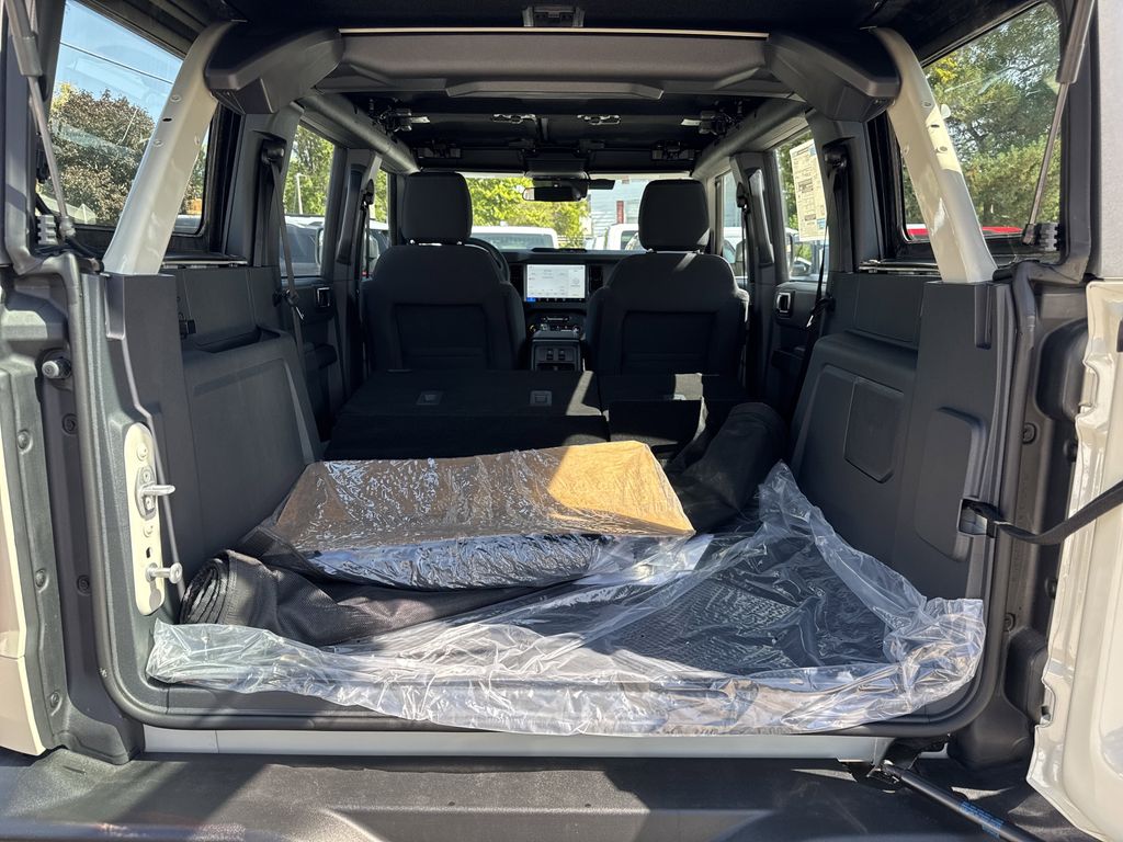 2025 Ford Bronco 4-Door Base - Photo 12