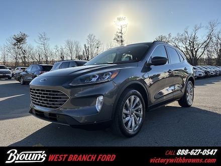 2022 Ford Escape Titanium SUV