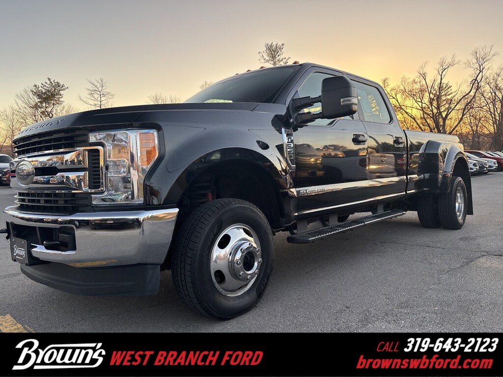 Used 2017 Ford Super Duty F-350 DRW XL XL 4WD Crew Cab 8 Box