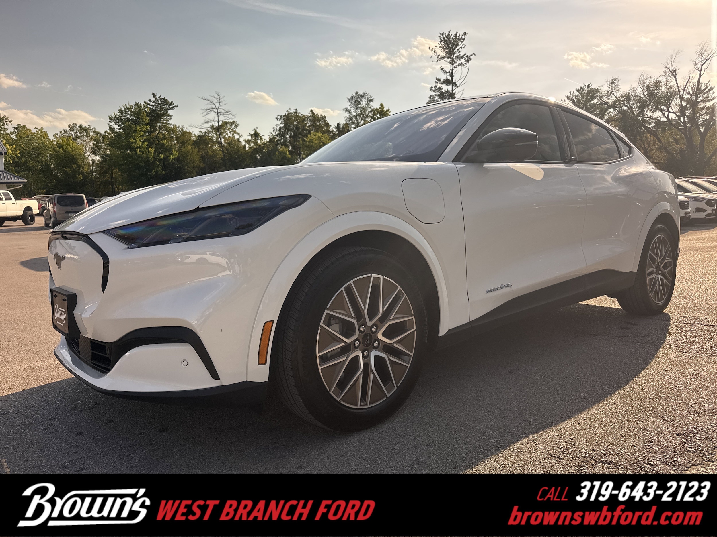 2025 Ford Mustang Mach-E Premium AWD 