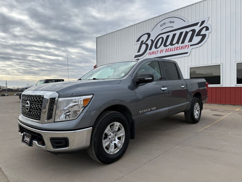 Used 2018 Nissan Titan SV Truck