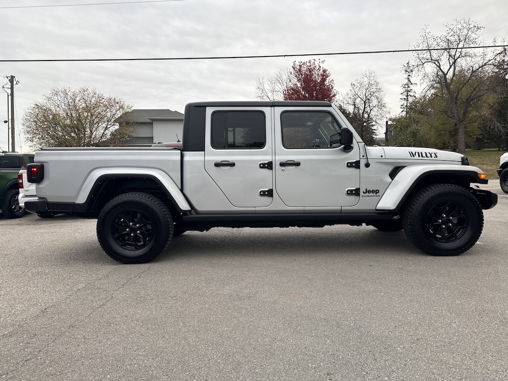 Used 2022 Jeep Gladiator Willys Willys 4x4