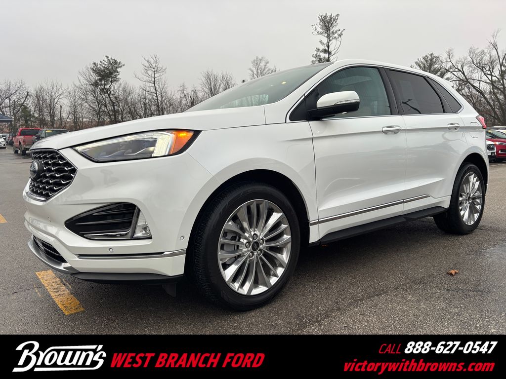 2024 Ford Edge Titanium's photo