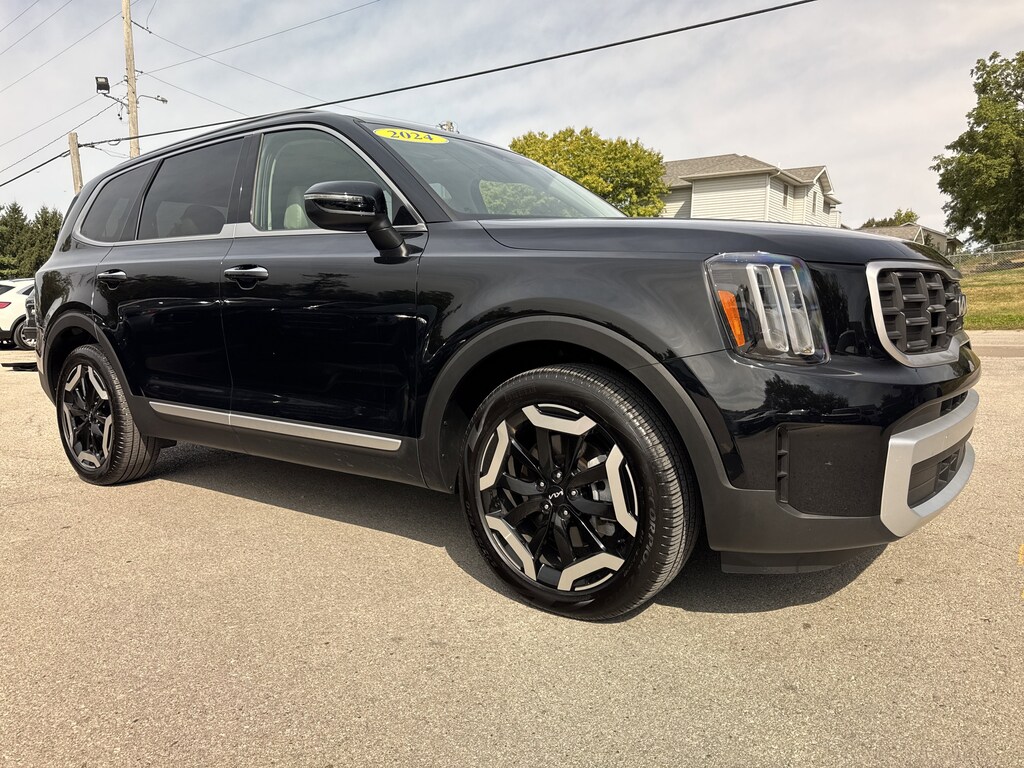 Used 2024 Kia Telluride S S AWD