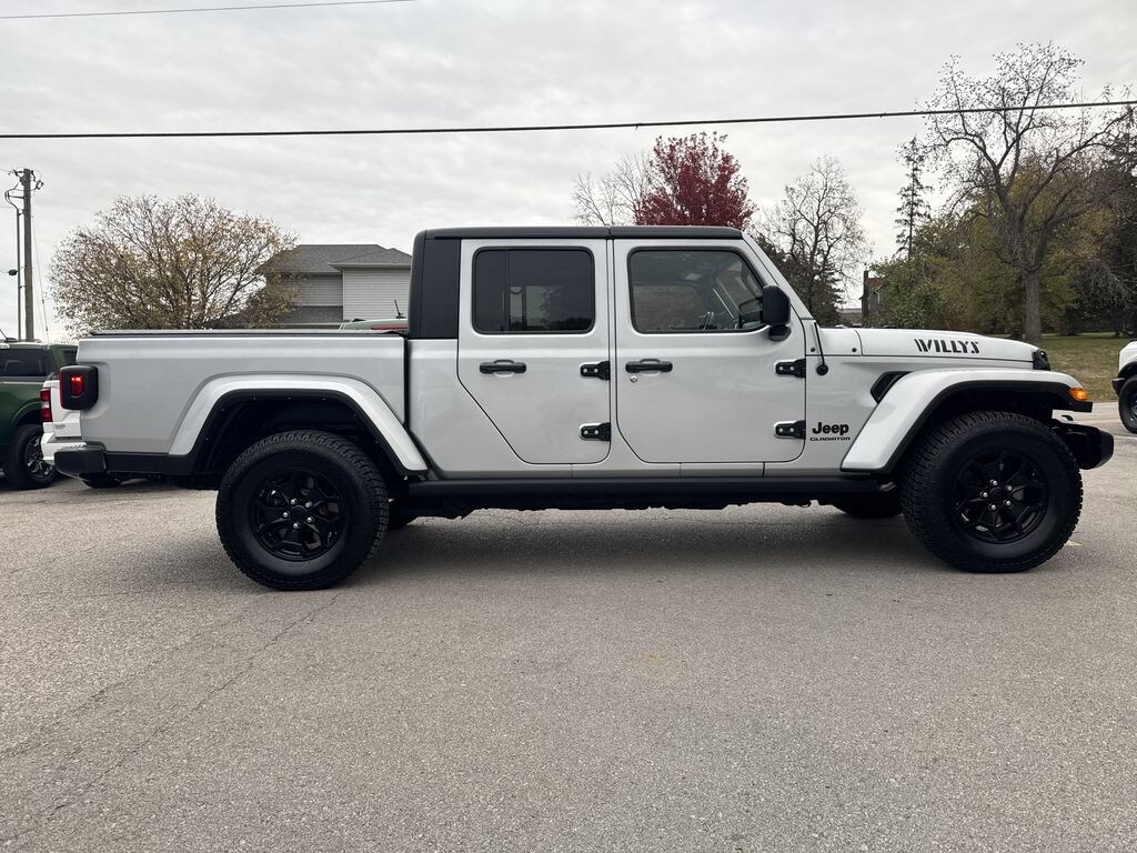Used 2022 Jeep Gladiator Willys Truck
