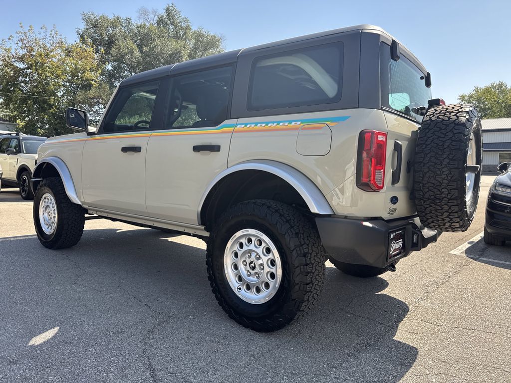 2025 Ford Bronco 4-Door Base - Photo 8