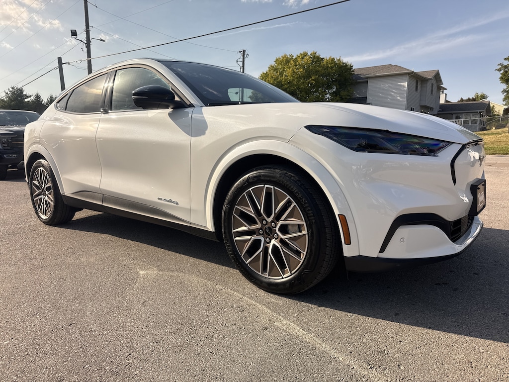 New 2025 Ford Mustang Mach-E Premium Premium AWD