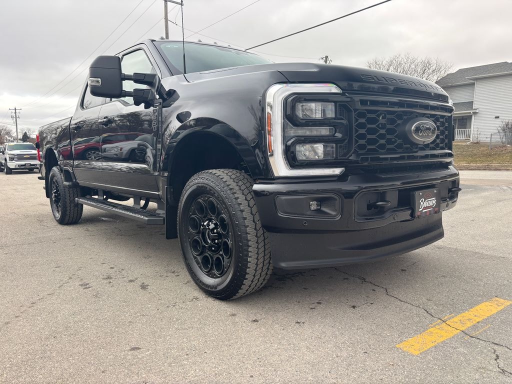 New 2026 Ford F-350SD Lariat Truck