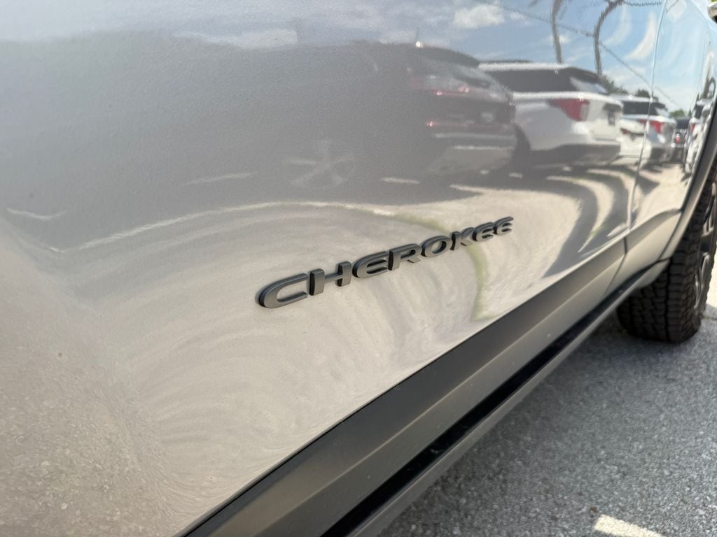 2022 Jeep Cherokee Trailhawk - Photo 15