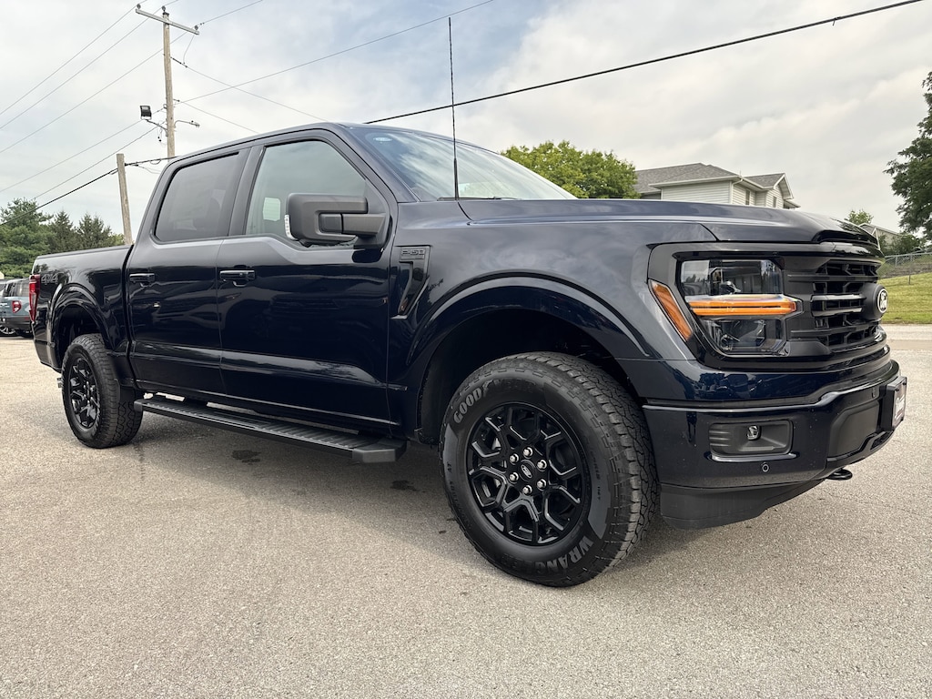 New 2025 Ford F-150 XLT XLT 4WD SuperCrew 5.5 Box