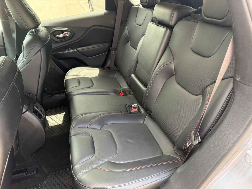 2022 Jeep Cherokee Trailhawk - Photo 23