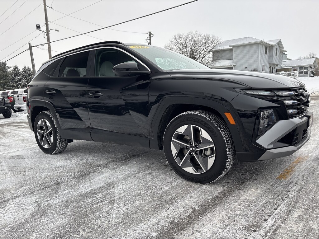 Used 2025 Hyundai Tucson SEL SEL AWD