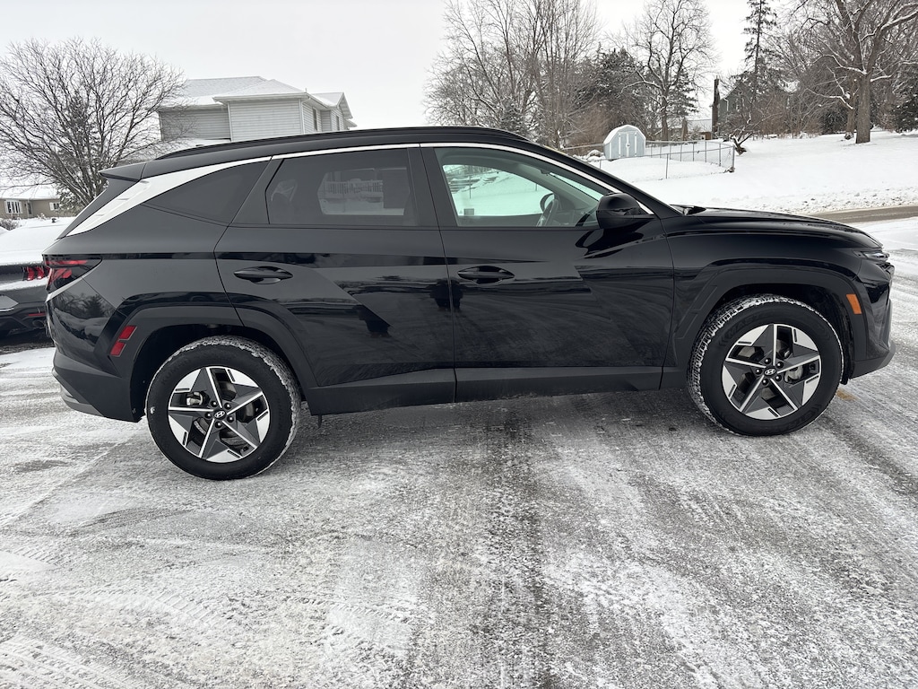 Used 2025 Hyundai Tucson SEL SEL AWD