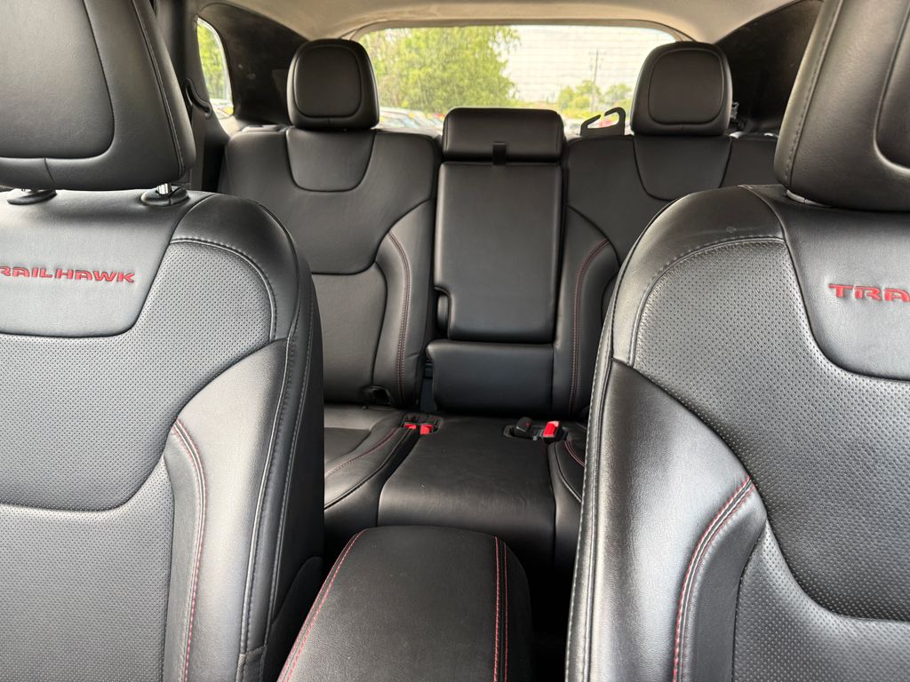 2022 Jeep Cherokee Trailhawk - Photo 22