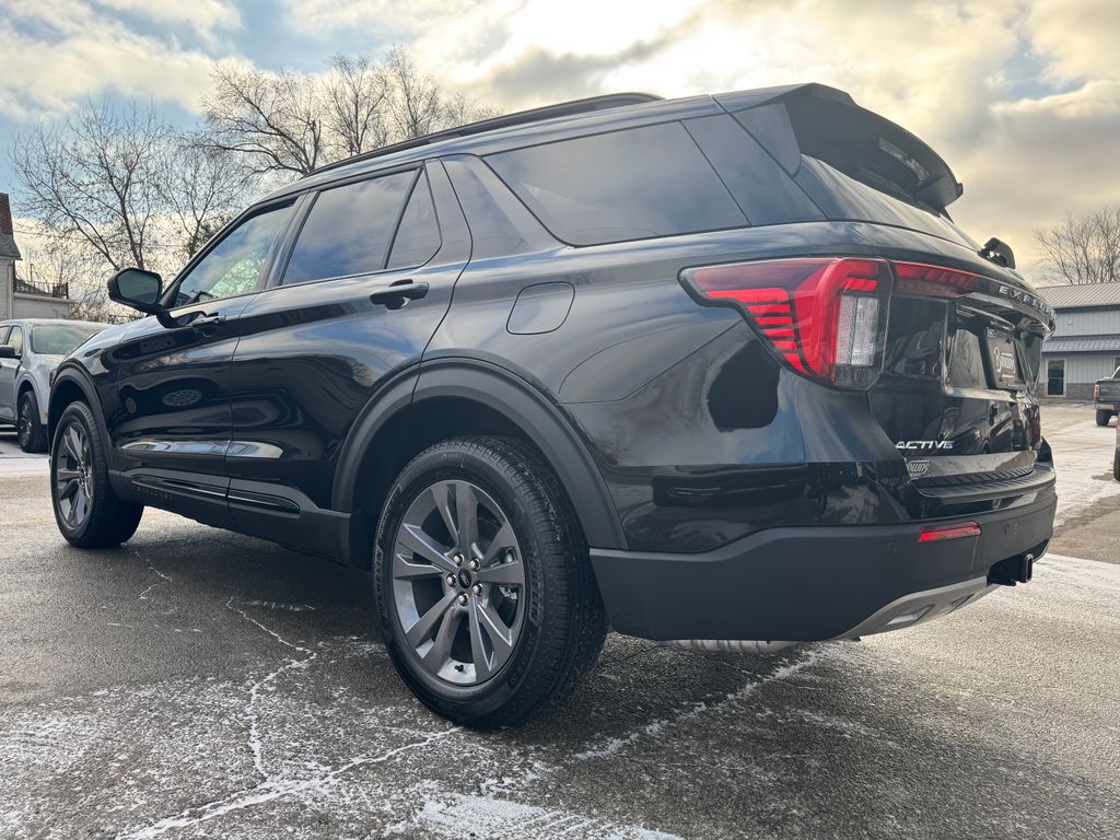2026 Ford Explorer Active - Photo 6