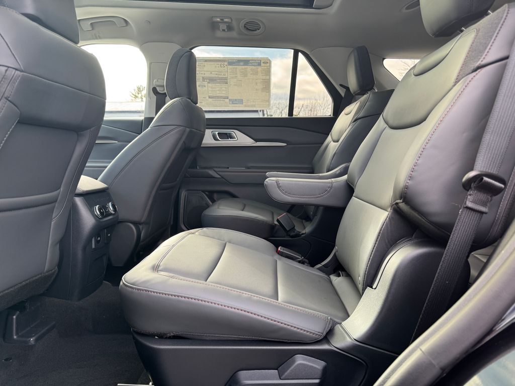 2026 Ford Explorer Active - Photo 35
