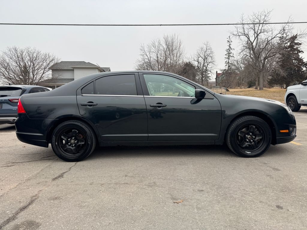 Used 2010 Ford Fusion SE Sedan