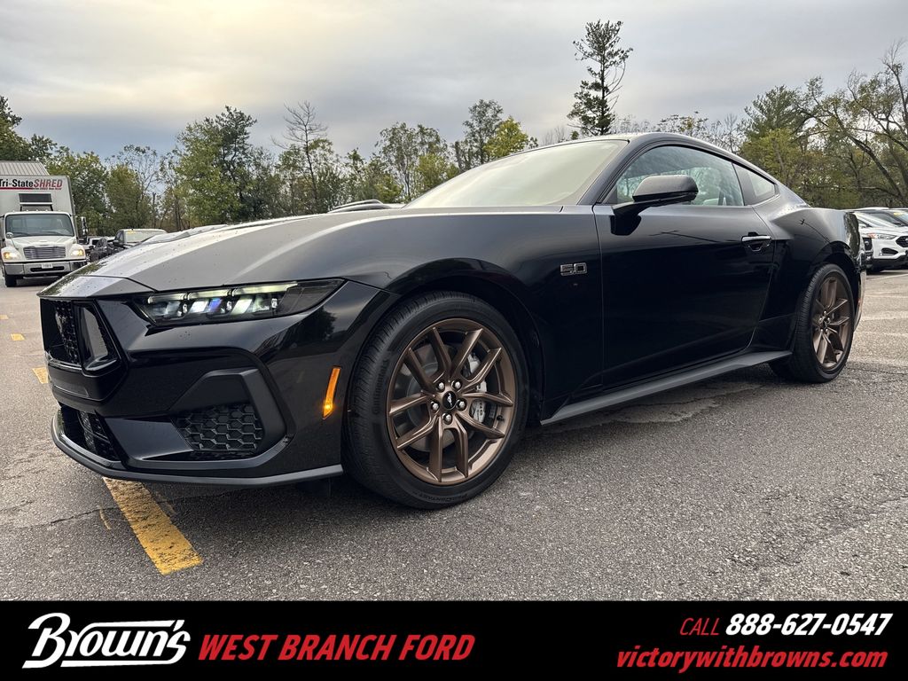 2025 Ford Mustang GT Premium's photo