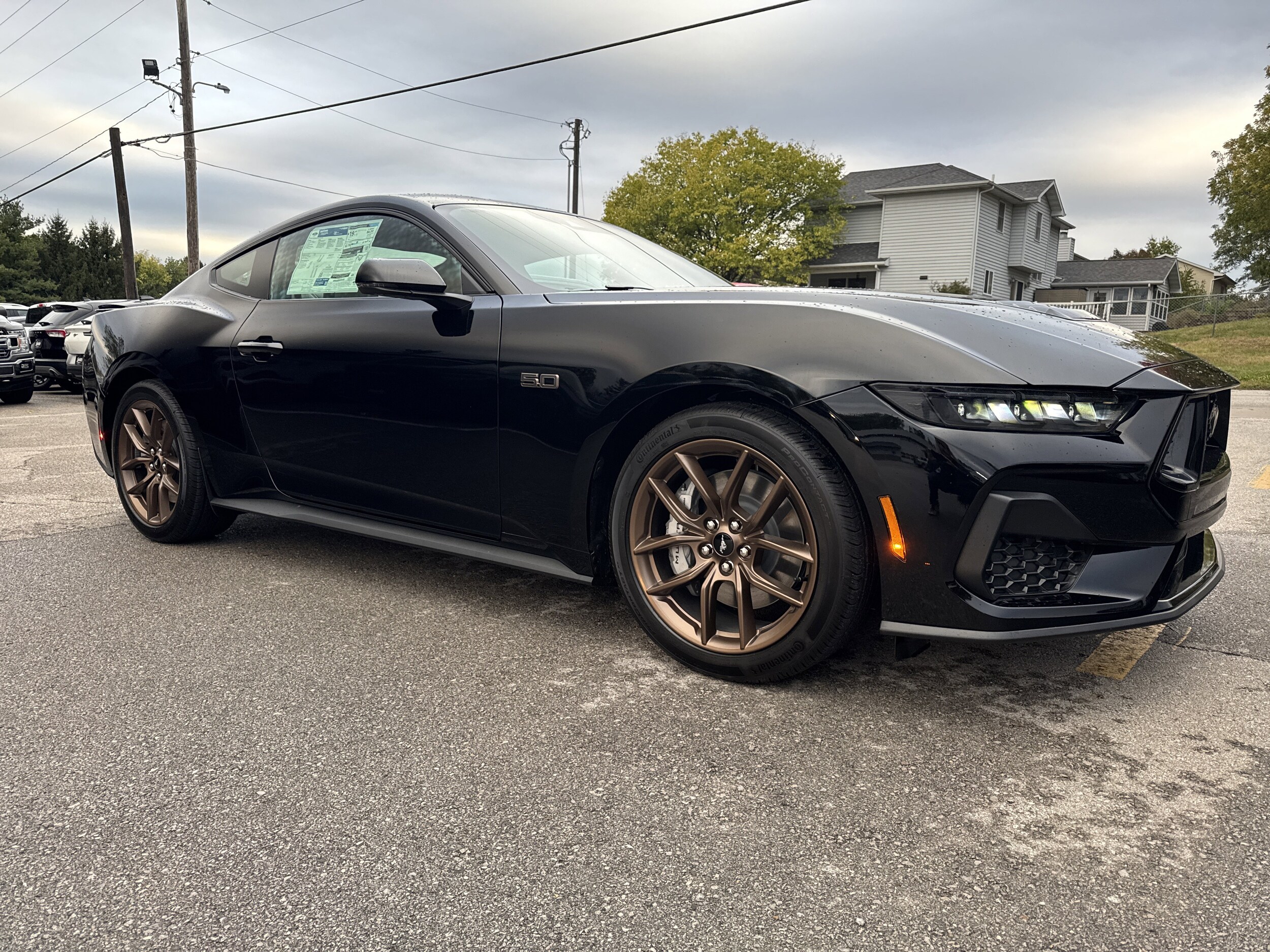 2025 Ford Mustang GT Premium photo 3