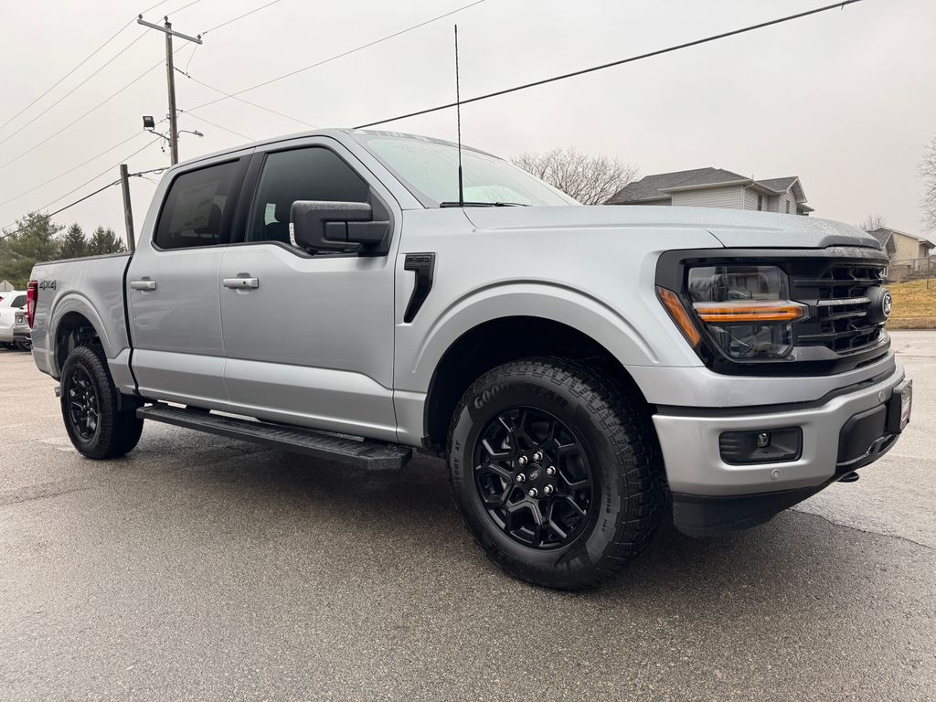 2026 Ford F-150 XLT - Photo 3