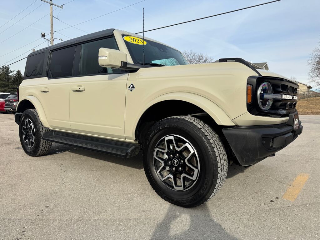 Used 2025 Ford Bronco Outer Banks SUV